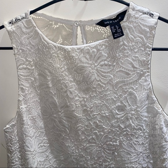 Extremely Pretty broiderie New Look top - Picture 6 of 6